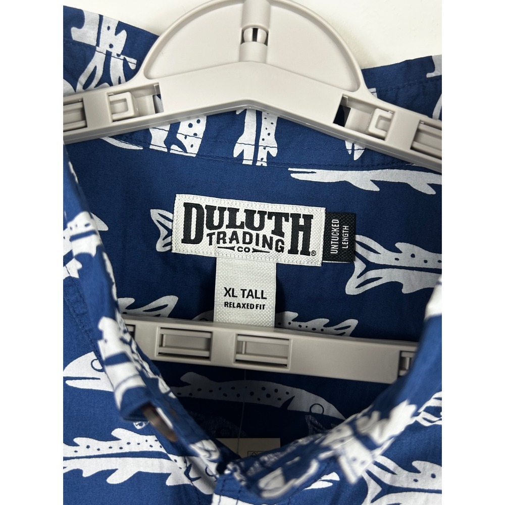 Duluth Trading Co BBQ Shirt Mens XL Tall Relaxed Fit Blue Fish Print NWT - Picture 2 of 9